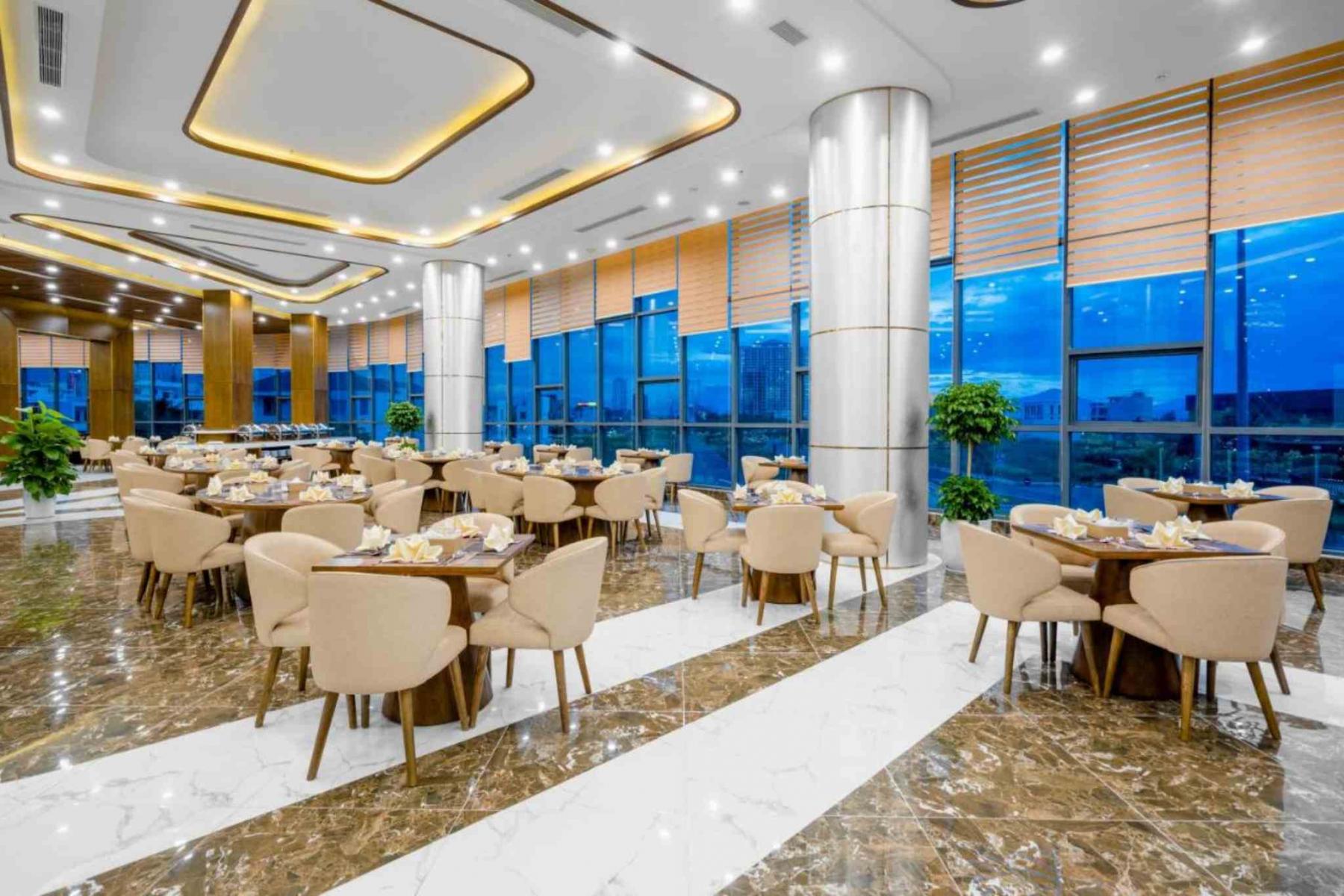 Nhà hàng Atlantic của Alan Sea Hotel Da Nang 